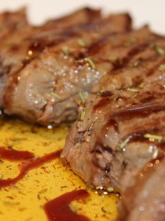 Una foto de Tagliata a las hierbas