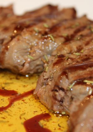 Una foto de Tagliata a las hierbas
