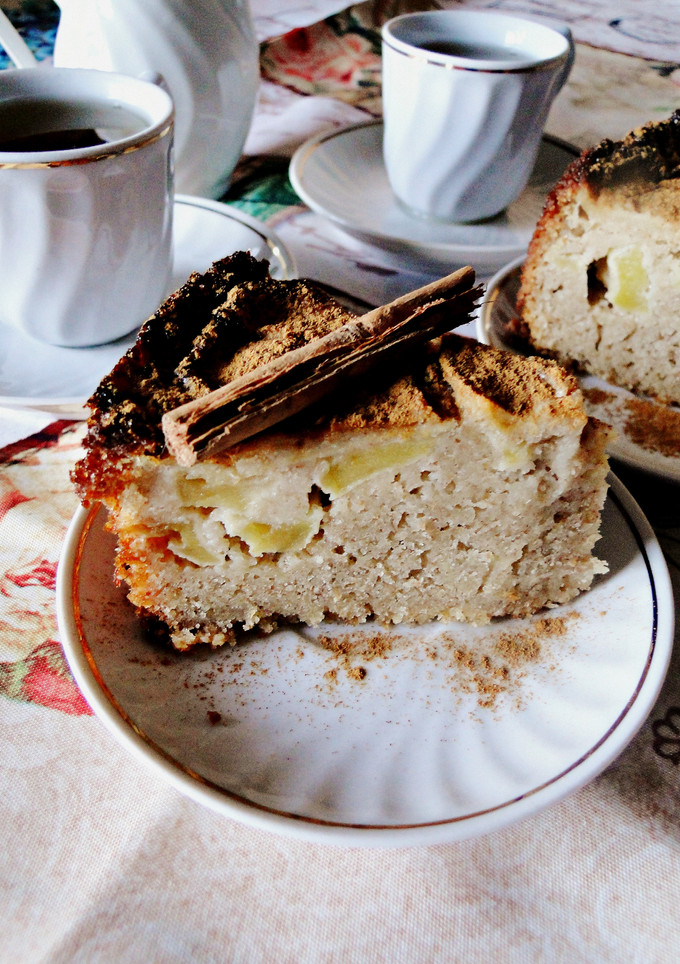 Una foto de Tarta de manzana y canela vegana