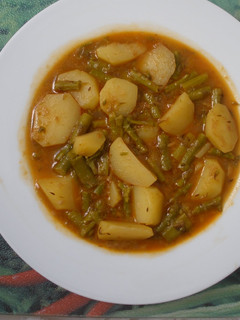 Una foto de PATATAS GUISADAS CON ESPARRAGOS