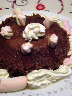 Una foto de Tarta de turrón de chocolate