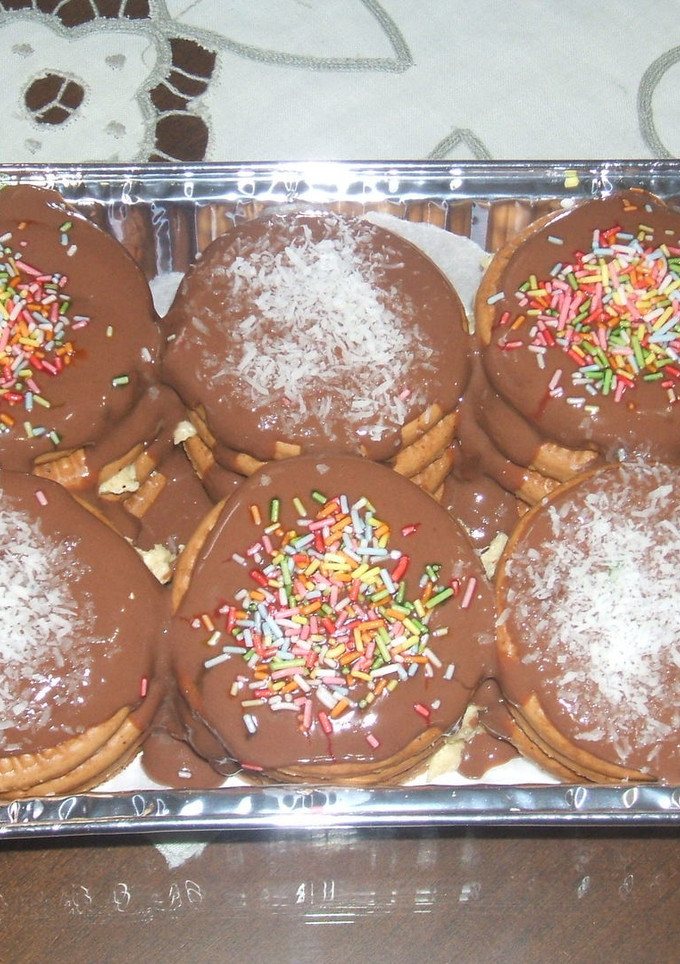 Una foto de Tarta de galletas hojaldradas
