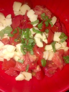 Una foto de Ensaladita caprese fresca