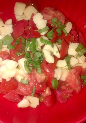 Una foto de Ensaladita caprese fresca
