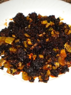 Una foto de Pisto asturiano con morcilla