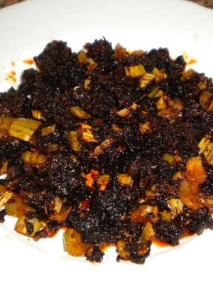 Una foto de Pisto asturiano con morcilla