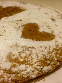 Una foto de Tarta de Santiago para San Valentín