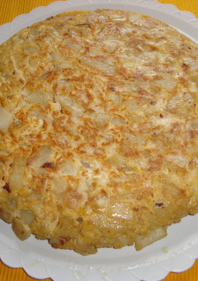 Una foto de Tortilla de patatas con atún