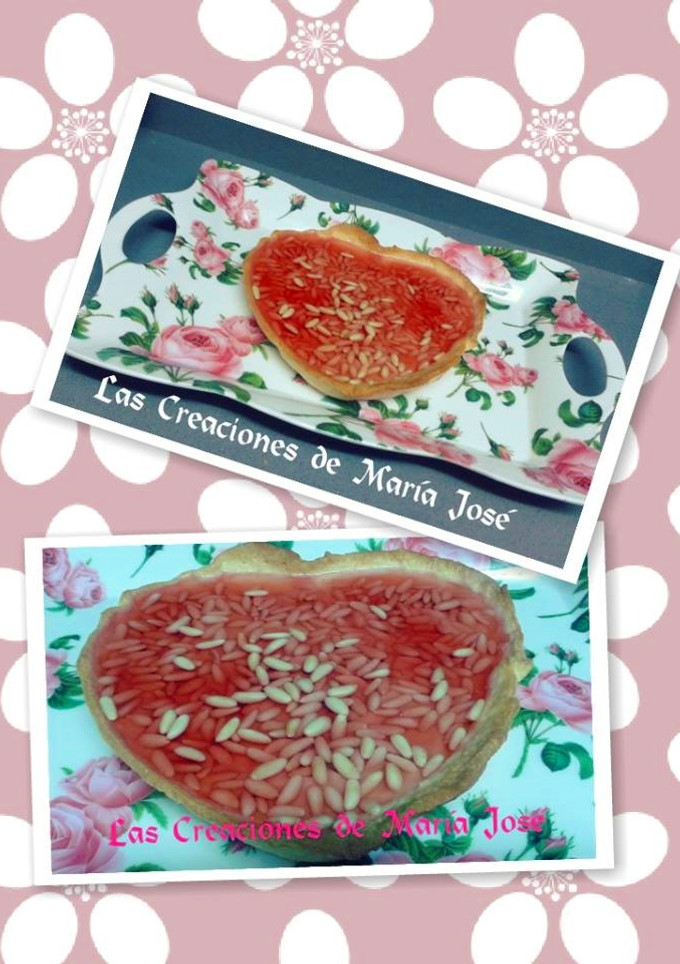 Una foto de Tarta San Valentín con piñones