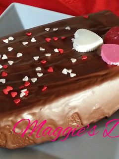 Una foto de Panqué de chocolate con sorpresa de corazón
