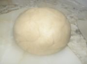 Una foto de masa para facturas dulces
