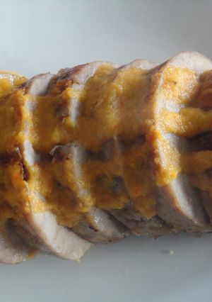 Una foto de Roti de pavo al horno con salsa de verduras