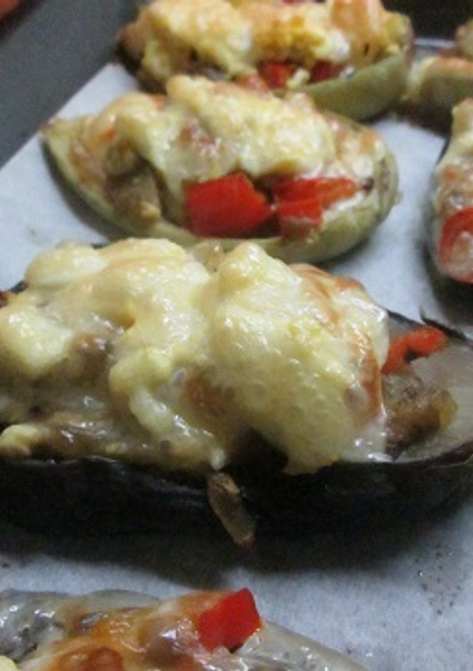 Una foto de Berenjenas y calabacines rellenos con su pulpa