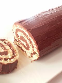 Una foto de Brazo de gitano con crema de chocolate
