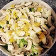 Ensalada de mozarella y aguacate