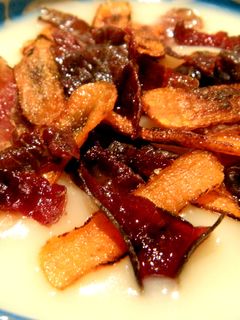 Una foto de Crema de patatas con cecina y zanahorias