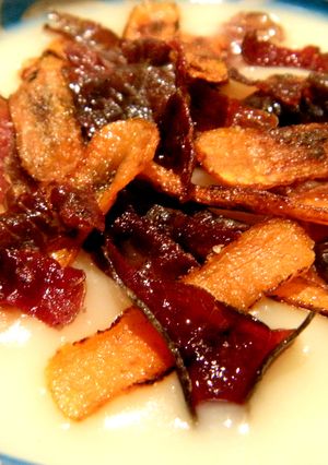 Una foto de Crema de patatas con cecina y zanahorias