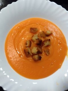 Una foto de Puré de zanahoria, patata y cebolla