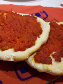Una foto de Cocas de pimiento