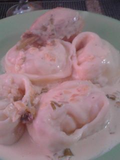 Una foto de Sorrentinos con pollo a la crema