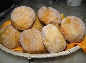 Una foto de Berlinesas o Bolas de Fraile con secreto