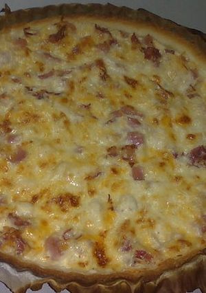 Una foto de Quiche de beicon y queso