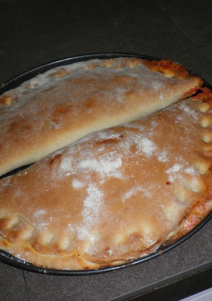 Una foto de Calzone recipe