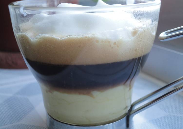 Café con chocolate blanco