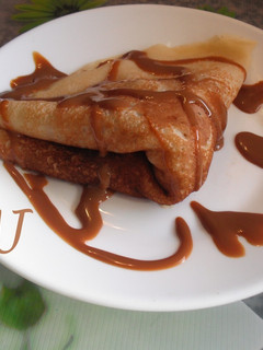 Una foto de Crepas con cajeta y/o dulce de leche