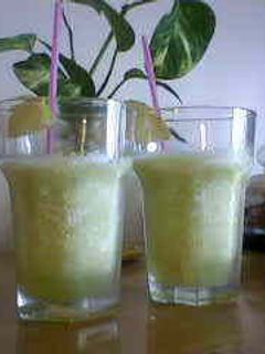 Una foto de Daiquiri de melón y ananás