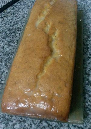 Una foto de Budín de limón y amapola