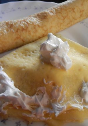 Una foto de Crepes rellenas de nata