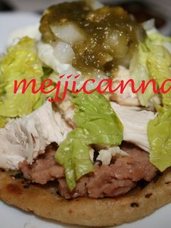 Una foto de Sopes