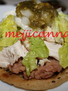 Una foto de Sopes