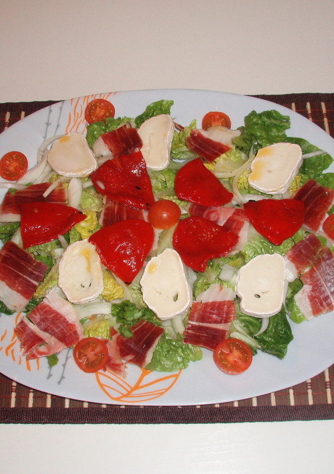Una foto de Ensalada de Comadres