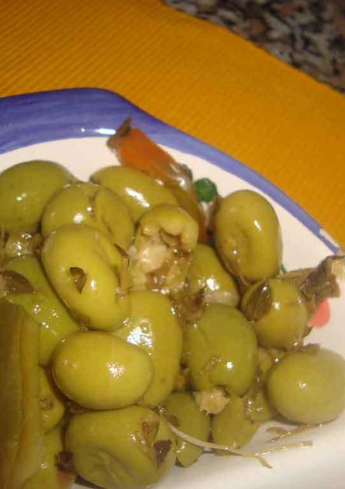 Una foto de Aceitunas al limón