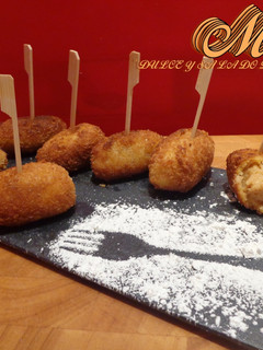 Una foto de Croquetas de marisco