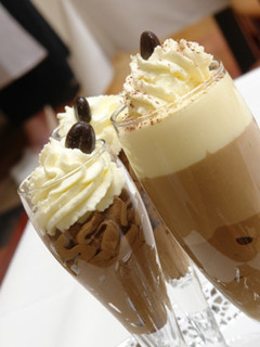 Una foto de Mousse de café