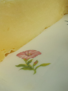 Una foto de Pastel de queso y yogur en el microondas