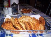 Una foto de masa preparada para empanada