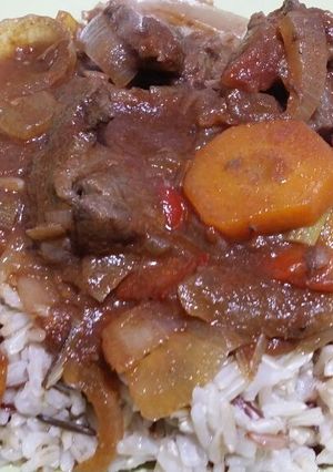 Una foto de Guiso de ternera con verduras