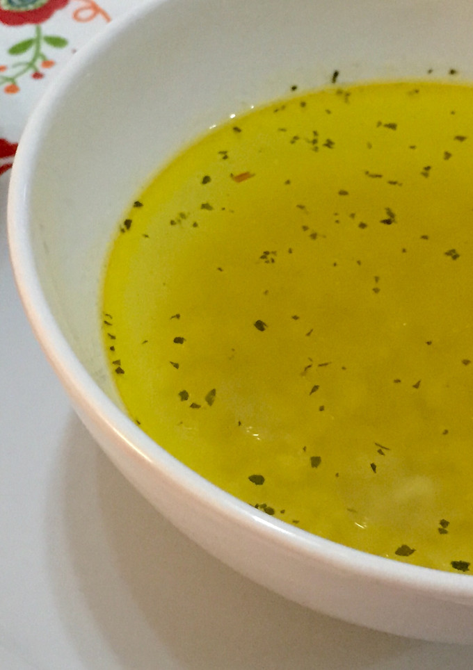 Una foto de Sopa de ajo fácil y rápida
