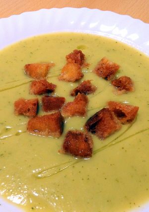 Una foto de Crema de calabacín al roquefort