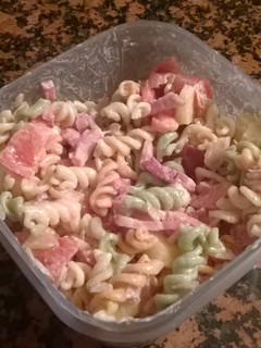 Una foto de Ensalada de pasta semifría