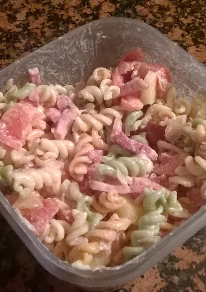 Una foto de Ensalada de pasta semifría