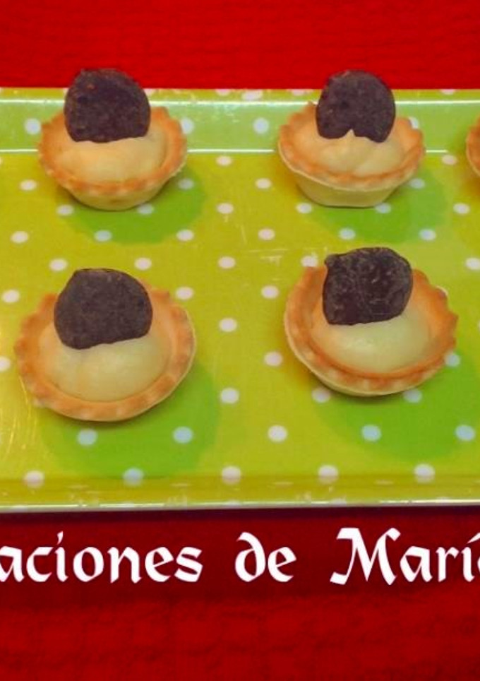 Una foto de Tartaletas de crema y chocolate sin azúcar