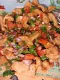 Botana con chicharrón de cerdo