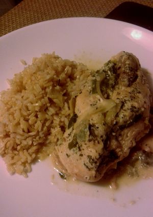 Una foto de Pechugas de pollo al verdeo