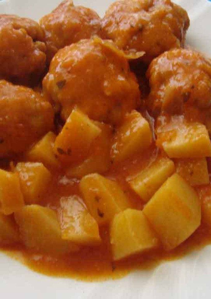 Una foto de Bolitas con tomate