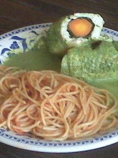 Una foto de Pechugas rellenas en crema de espinacas
